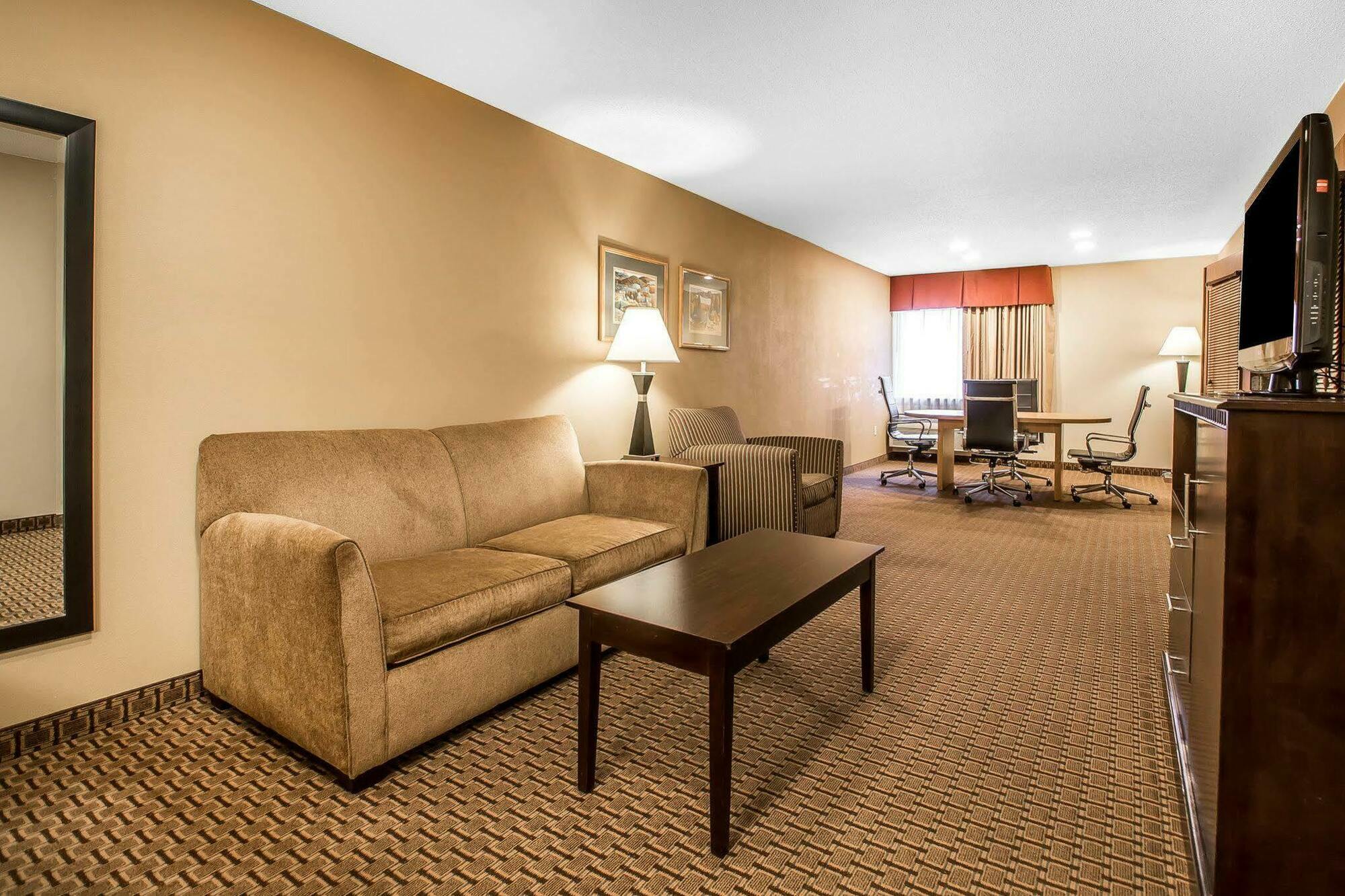 פורטג' Comfort Suites Wisconsin Dells Area מראה חיצוני תמונה